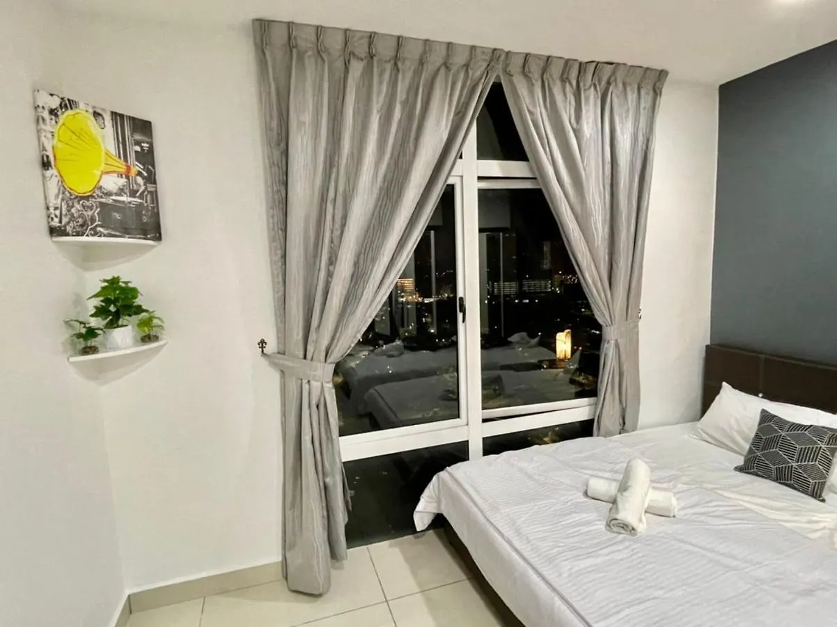 Apartment Ksl City Mall 7-10Pax -2Bedroom-Netflix-Smart Tv65Inch Johor Bahru