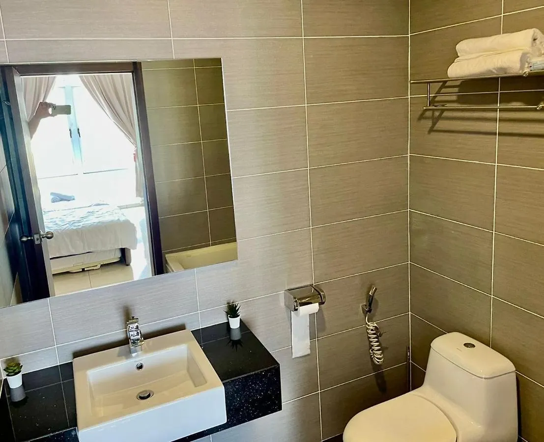 Ksl City Mall 7-10Pax -2Bedroom-Netflix-Smart Tv65Inch Johor Bahru Apartment