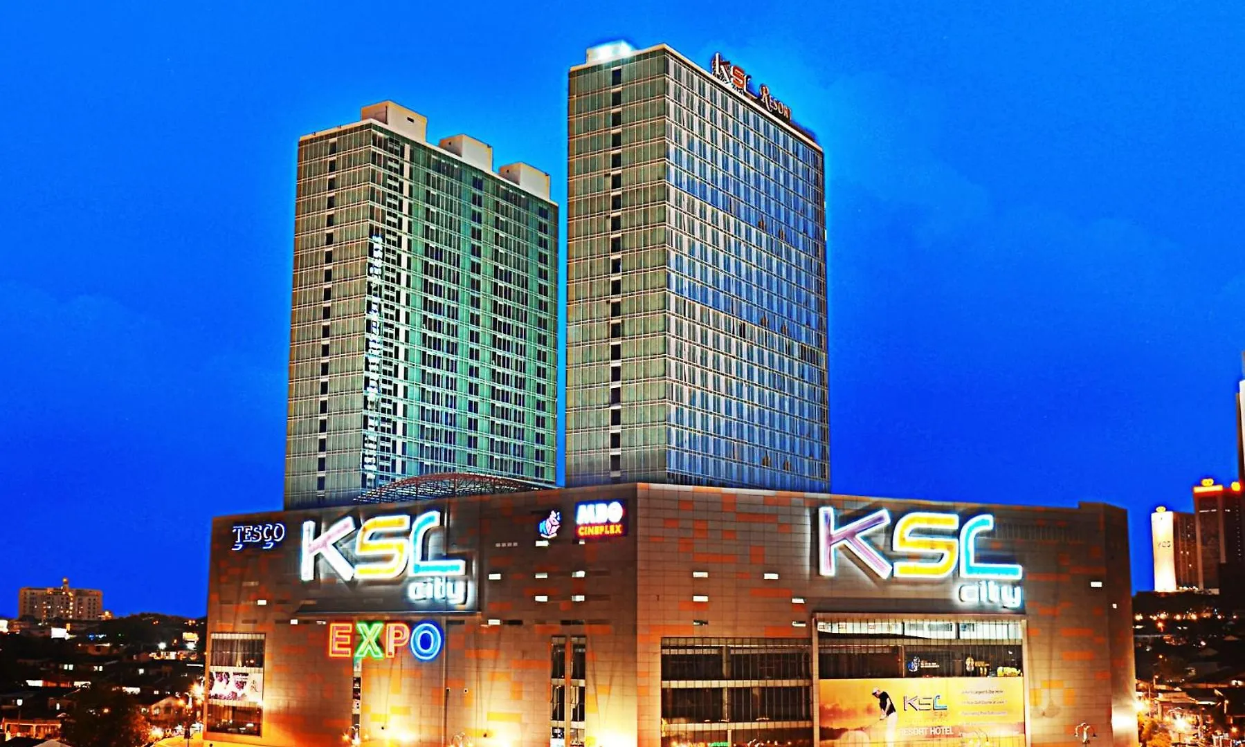 Apartment Ksl City Mall 7-10Pax -2Bedroom-Netflix-Smart Tv65Inch Johor Bahru